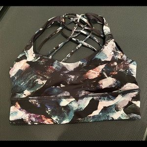 Lululemon Energy Bra SIze 8 EUC!
